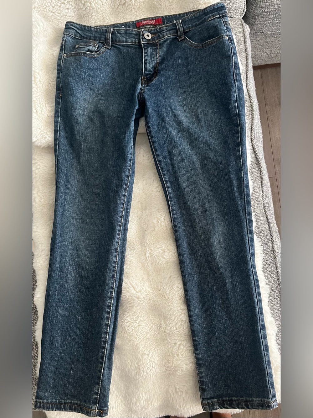 Levi's Slim Skinny Jeans in Dark Blue Wash